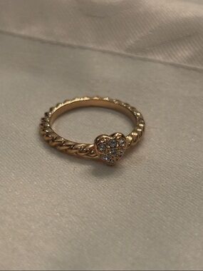 Gold Floral Cluster Ring with Clear Stones